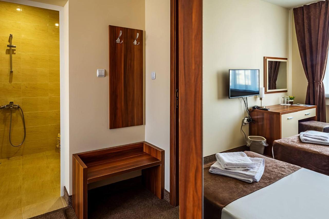 Family Hotel Bulgaria Kharmanli 외부 사진